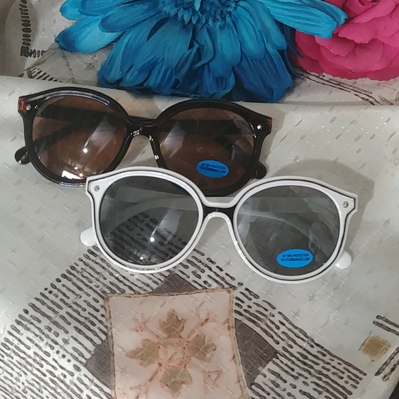 Accessories - $12 or 2/$20 Retro sunglasses -designed in italy- 1 pair